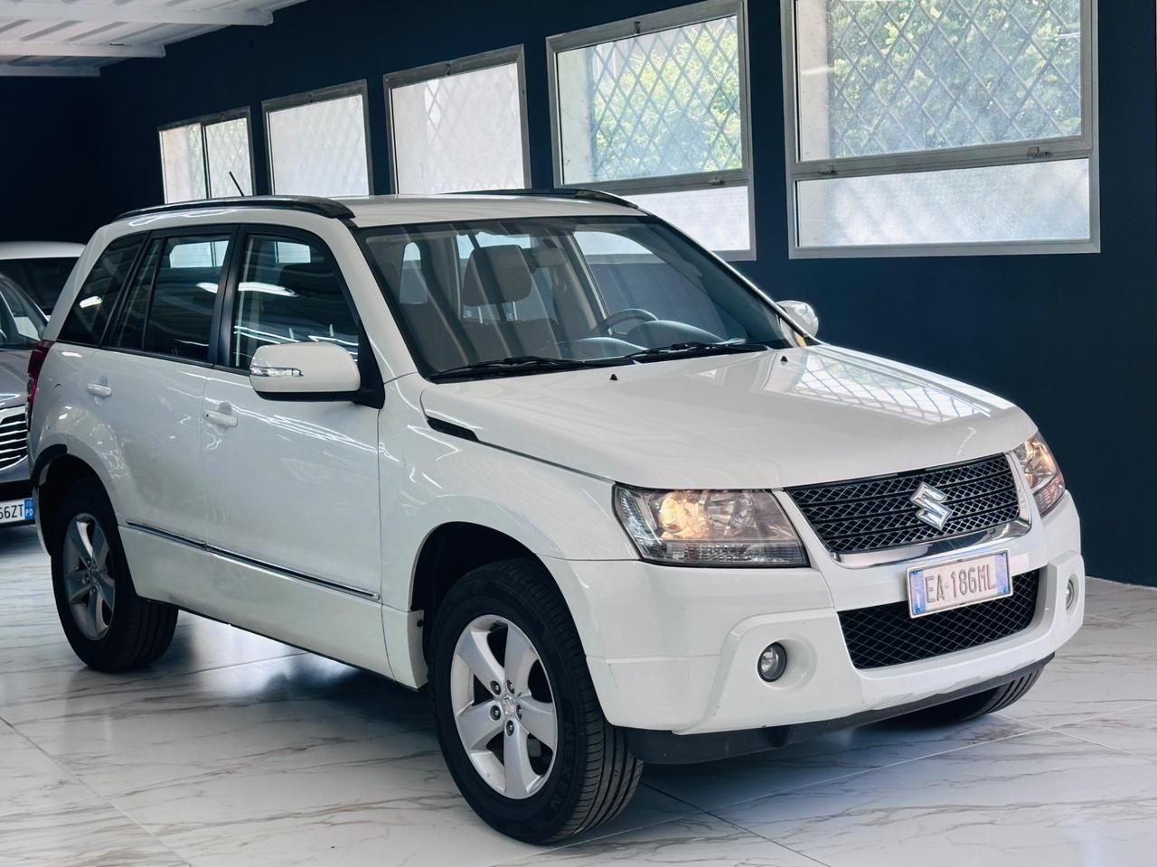 Suzuki Grand Vitara Suzuki GranVitara 2.0 4X4