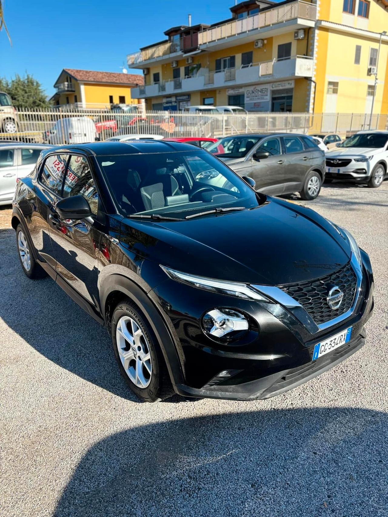 Nissan Juke 1.0 DIG-T 114 CV N-Connecta