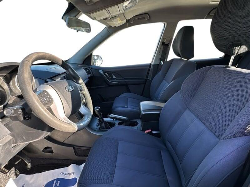 Mahindra XUV500 XUV500 2.2 16v W10 fwd