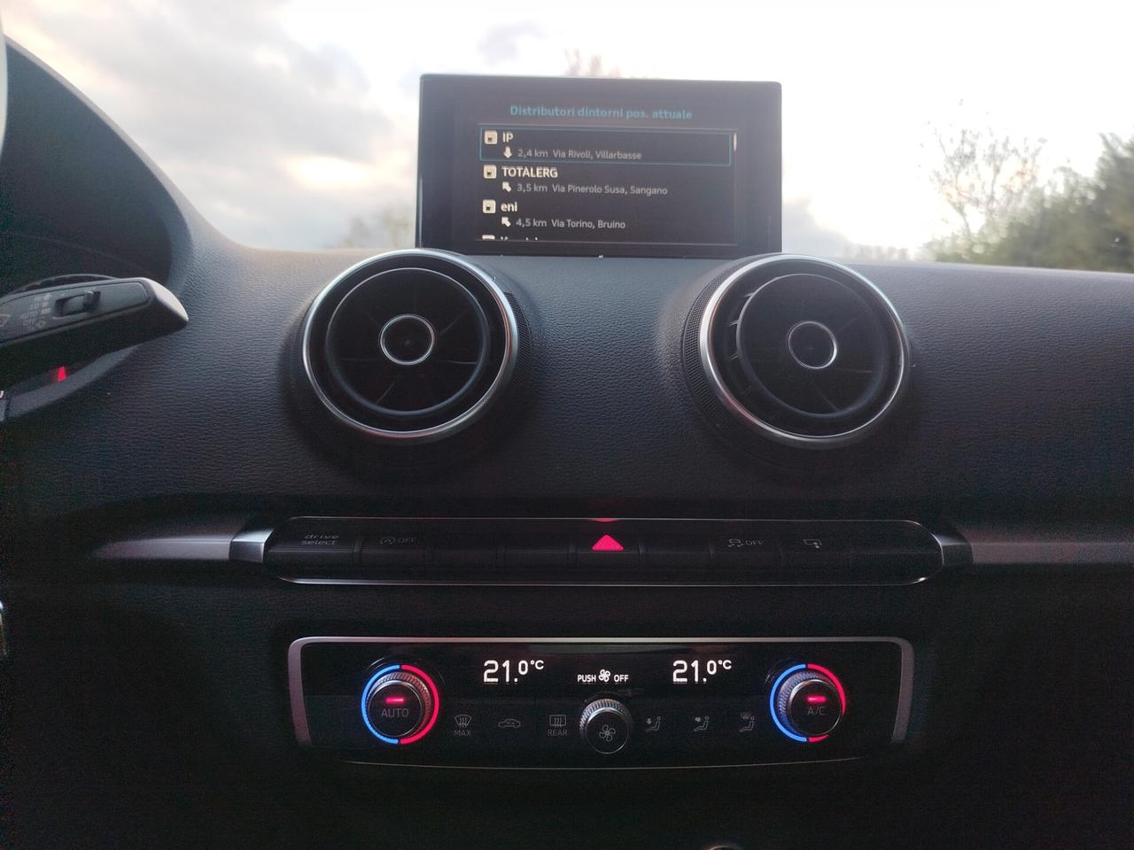 Audi A3 Sedan 1.6 TDI 116 CV Sport