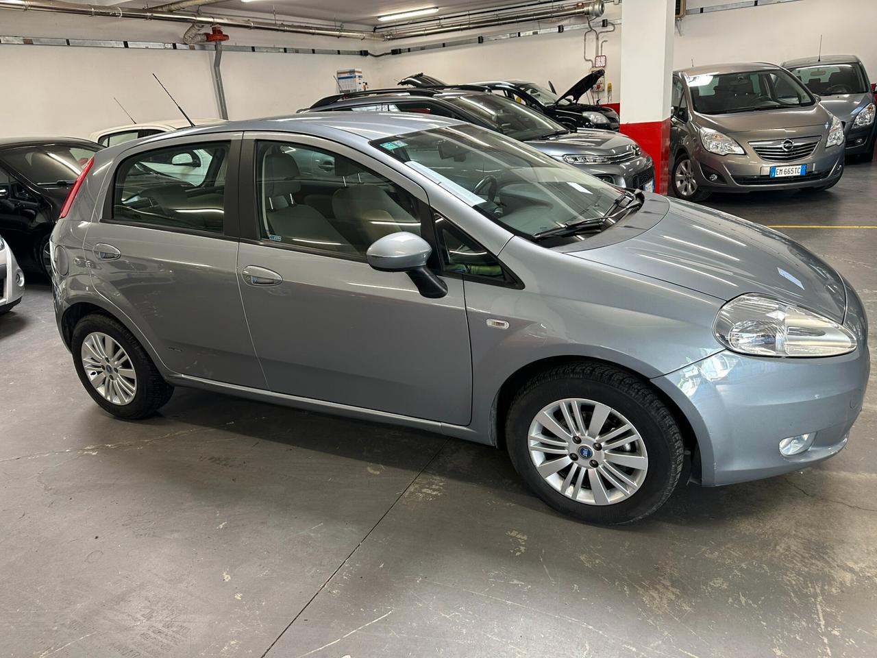 Fiat Grande Punto Grande Punto 1.4 Starjet 16V 5 porte Dynamic