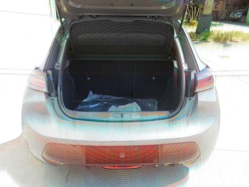Peugeot 208 110 hybrid Allure Navigat Finanziato