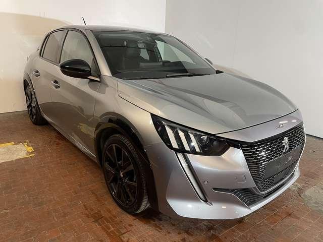 Peugeot 208 1.2 100cv GT EAT8 + Navi + Key Less + Camera