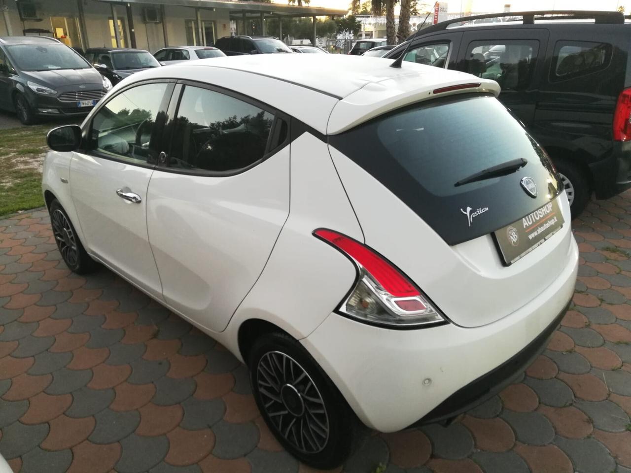 LANCIA - Ypsilon - 1.2 69 CV 5p. Gold - NEOPATENTA