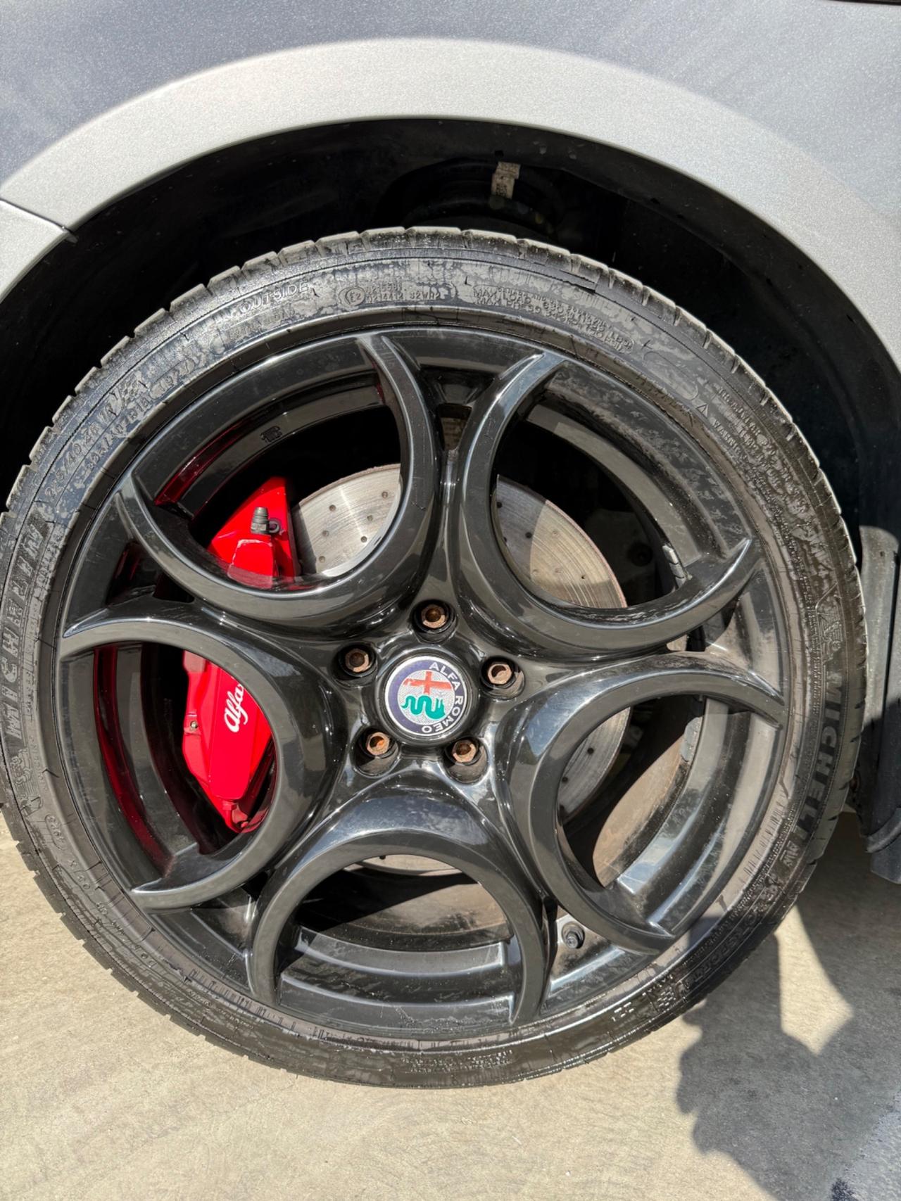Alfa Romeo Giulietta 1750 Turbo TCT Veloce Carbon look