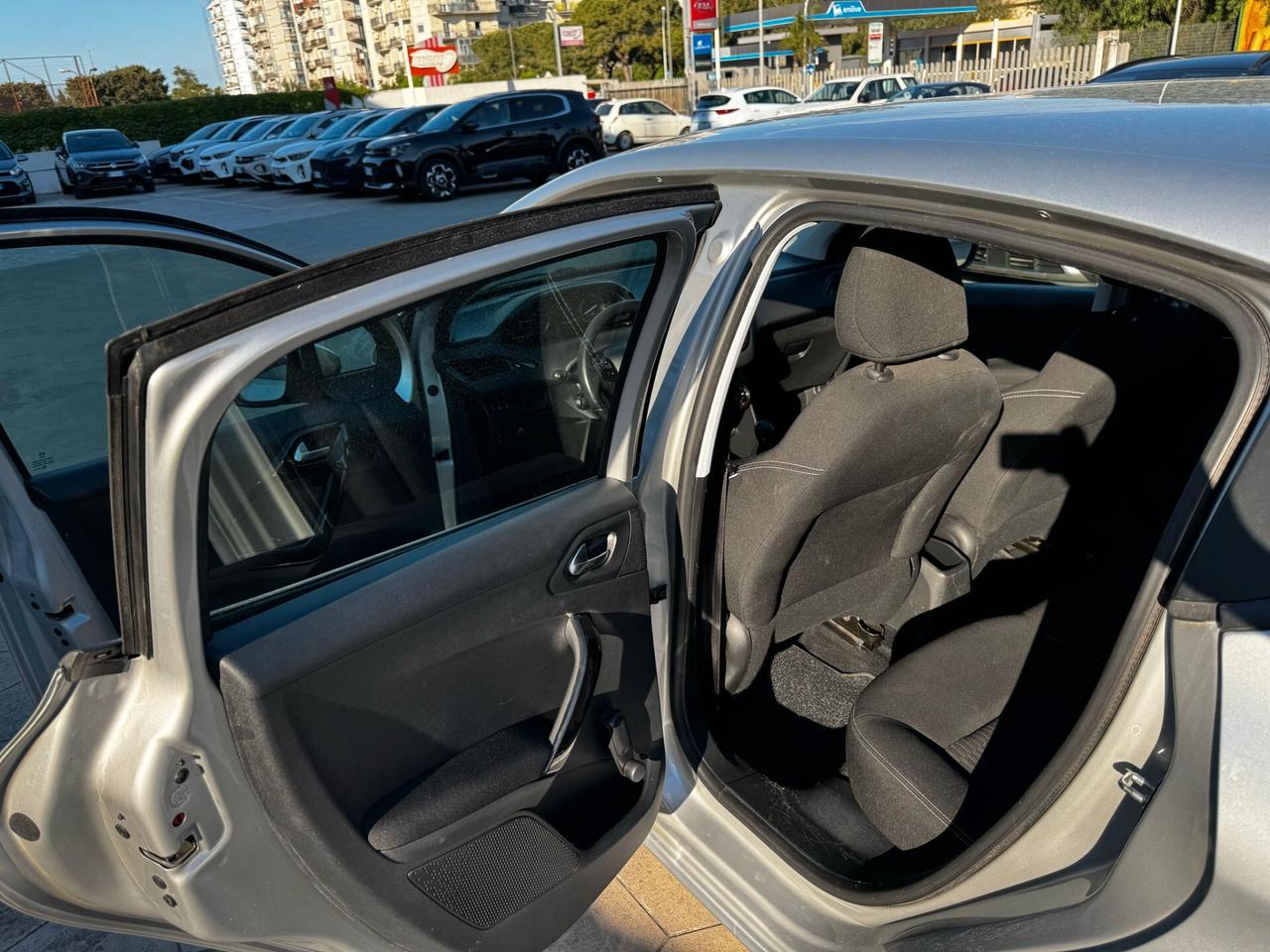 PEUGEOT 208 1.2 GPL 82CV SENSORI POSTERIORI
