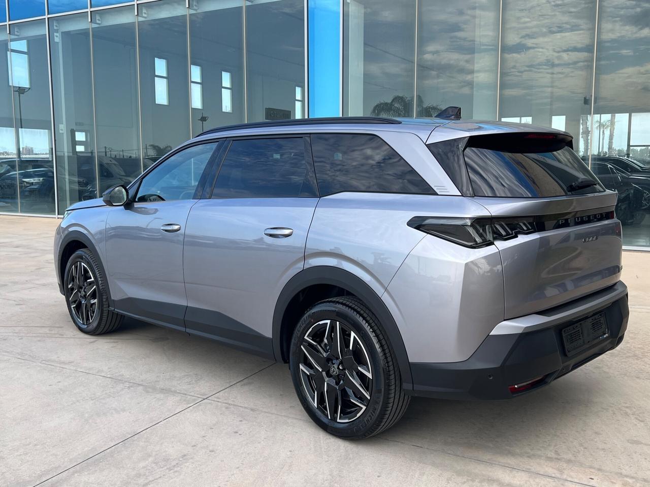 Peugeot 5008 Hybrid 145 e-DCS6 Allure 7 posti - SUPER OFFERTA T-STOCK