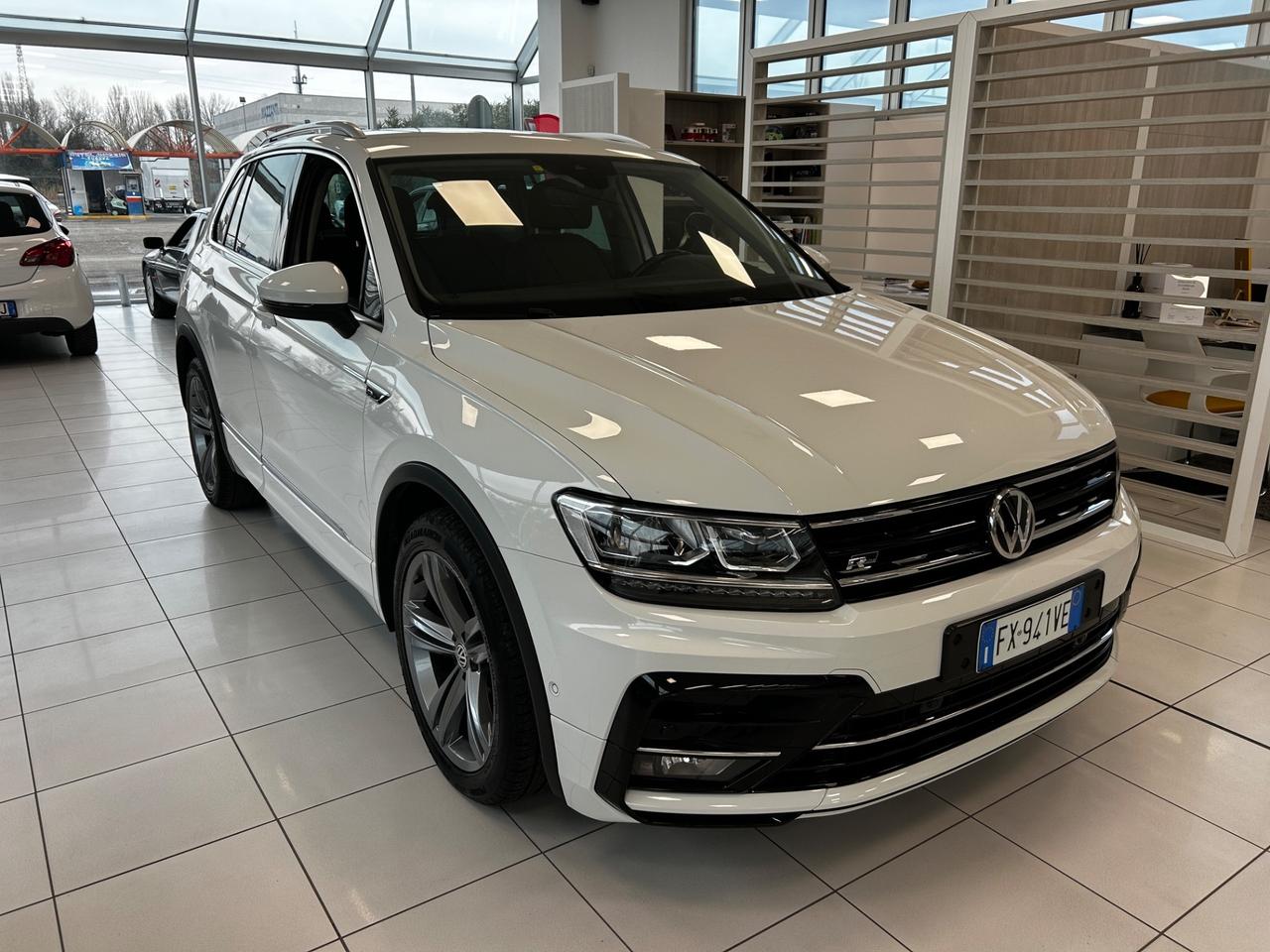 Volkswagen Tiguan 2.0 TDI SCR DSG Sport BMT R-Line