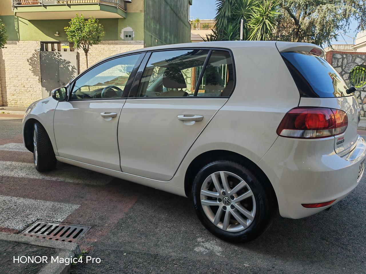 VOLKSWAGEN GOLF 1.6 TDI CV105 KW77 DSG HIGHLINE