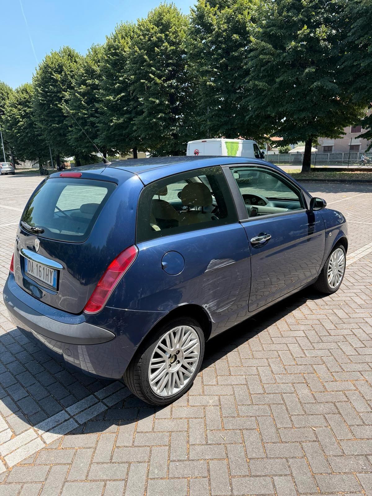 Lancia Ypsilon 1.2