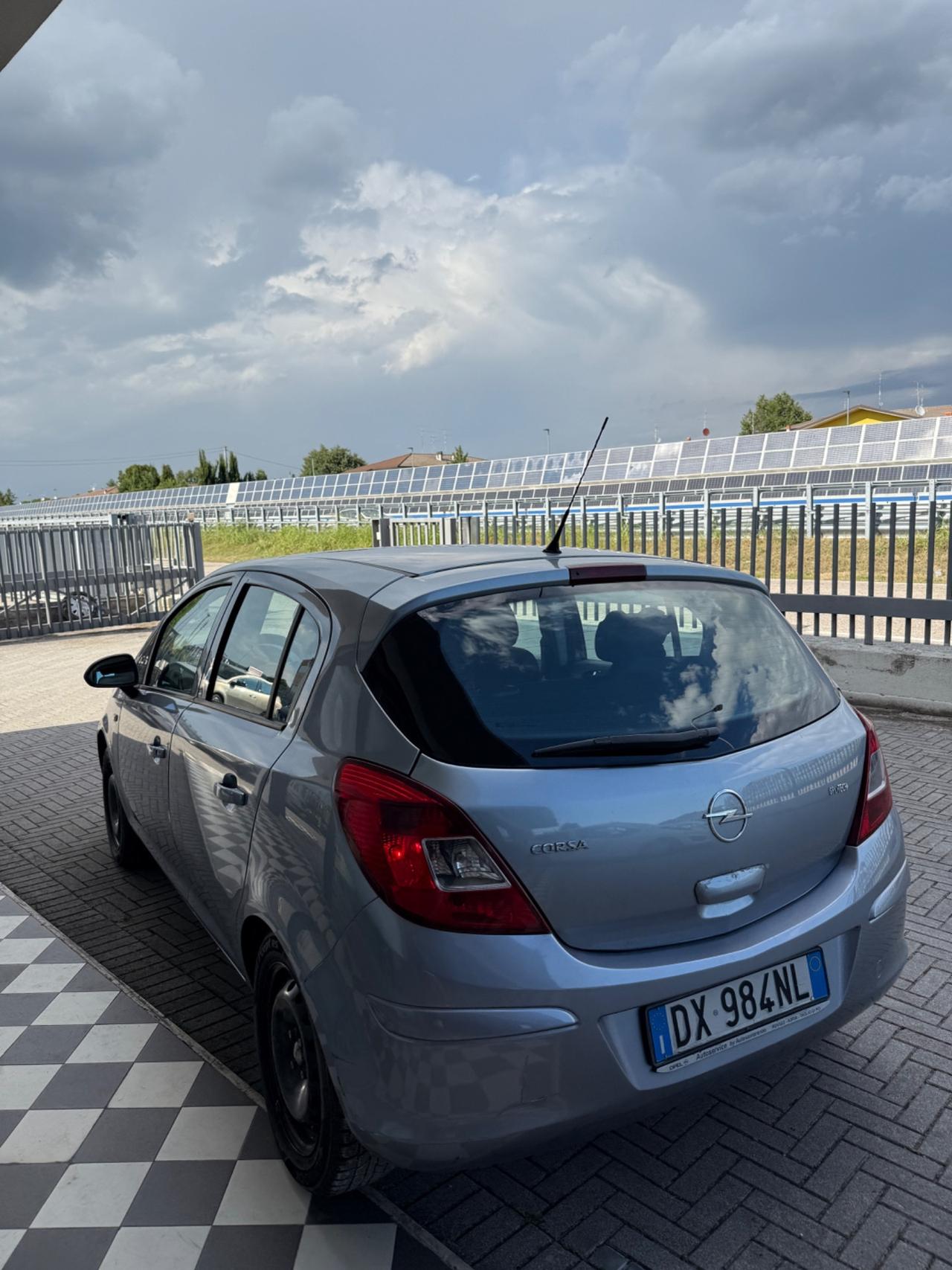 Opel Corsa 1.2 80CV 5 porte GPL-TECH Club