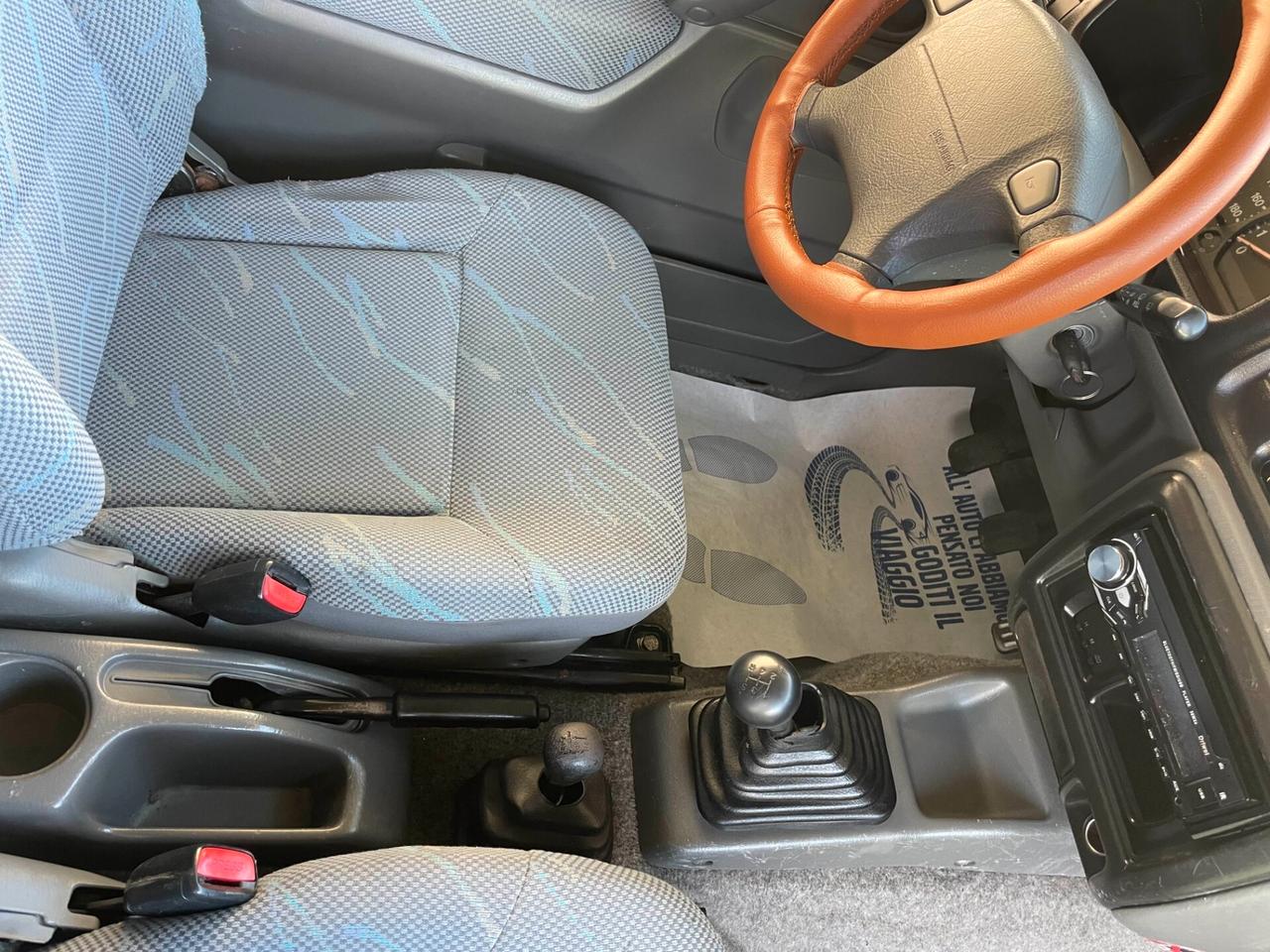 Suzuki Jimny 1.3i 16V cat 4WD JLX