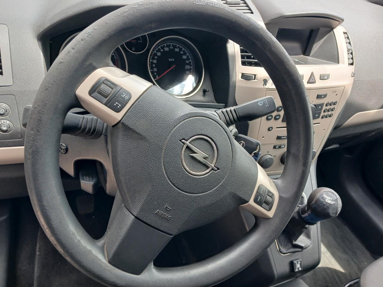 Opel Zafira 1800cc GPL 7 POSTI