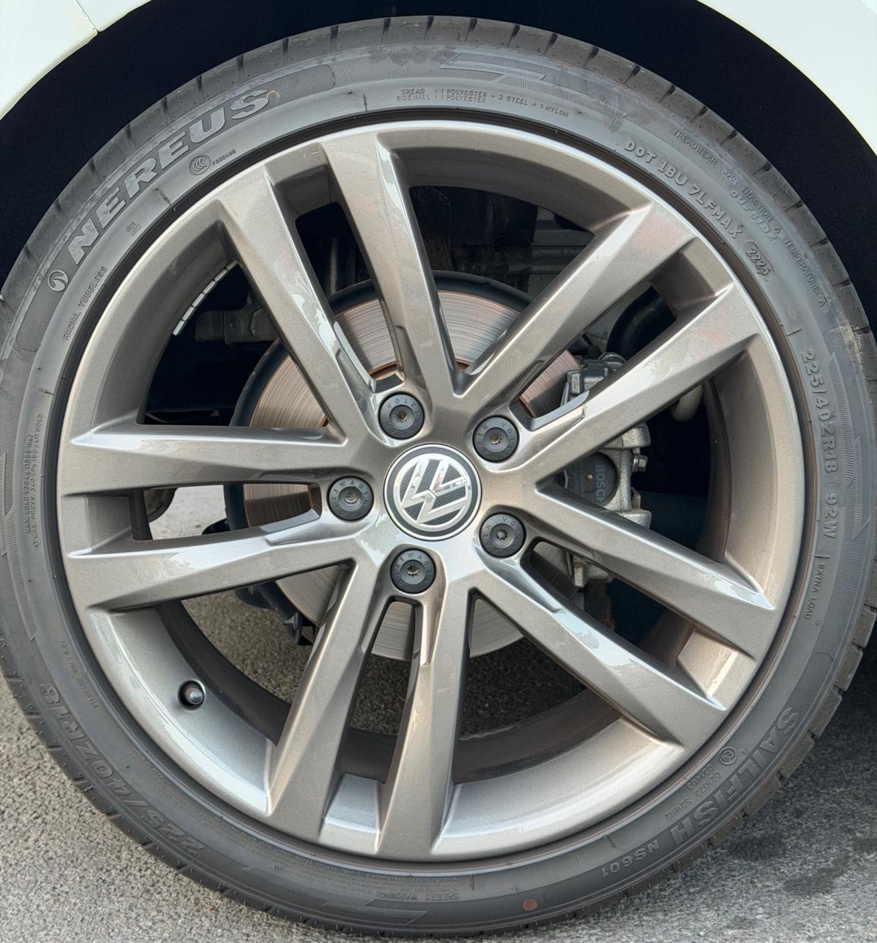 Volkswagen Golf 7 2.0 TDI 150CV R-LINE