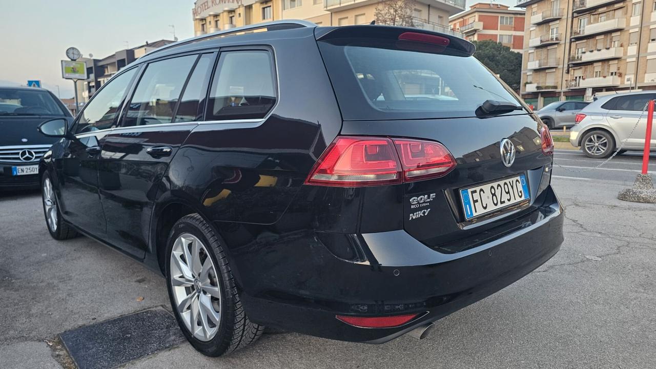 Volkswagen Golf Variant 1.6 TDI 110 CV Executive BlueMotion Technology