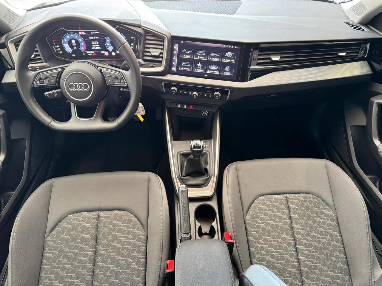 Audi A1 SPB 30 TFSI Identity Black
