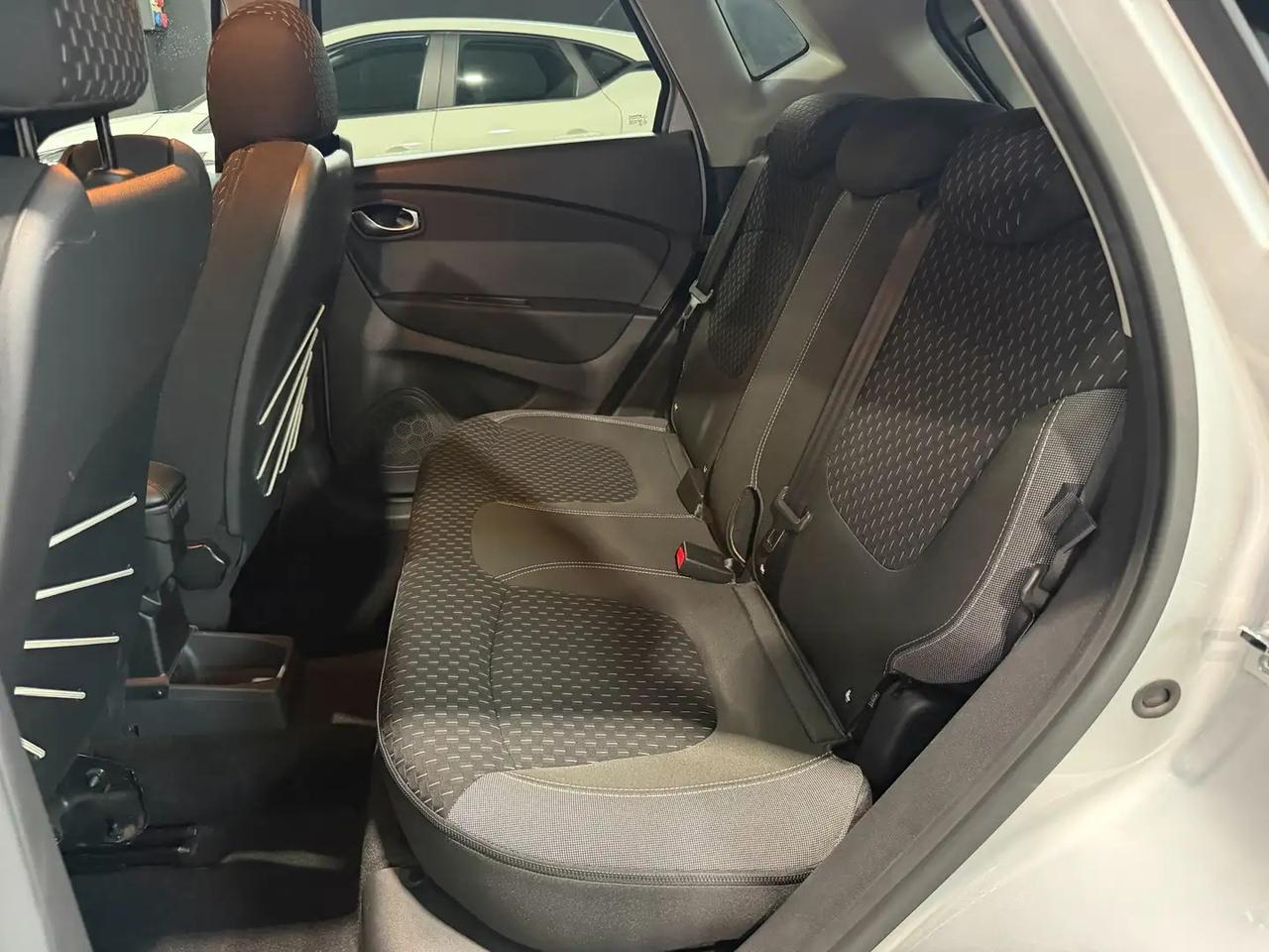Renault Captur 1.5 dci Intens 90cv edc