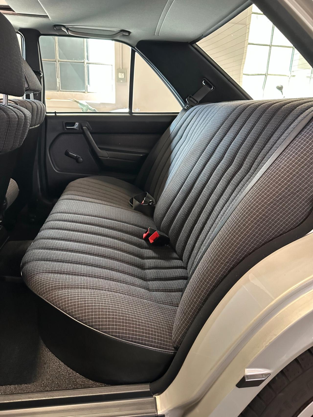 Mercedes-benz 190 2.0 E 122cv - Unico Proprietario