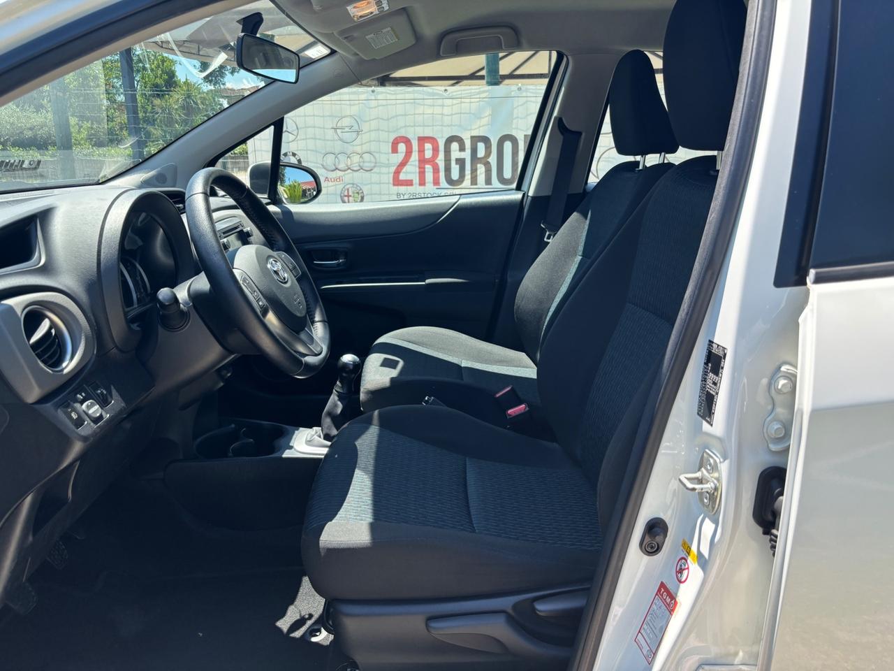 Toyota Yaris 1.0 5porte Lounge-12/2012"UNIPRO"