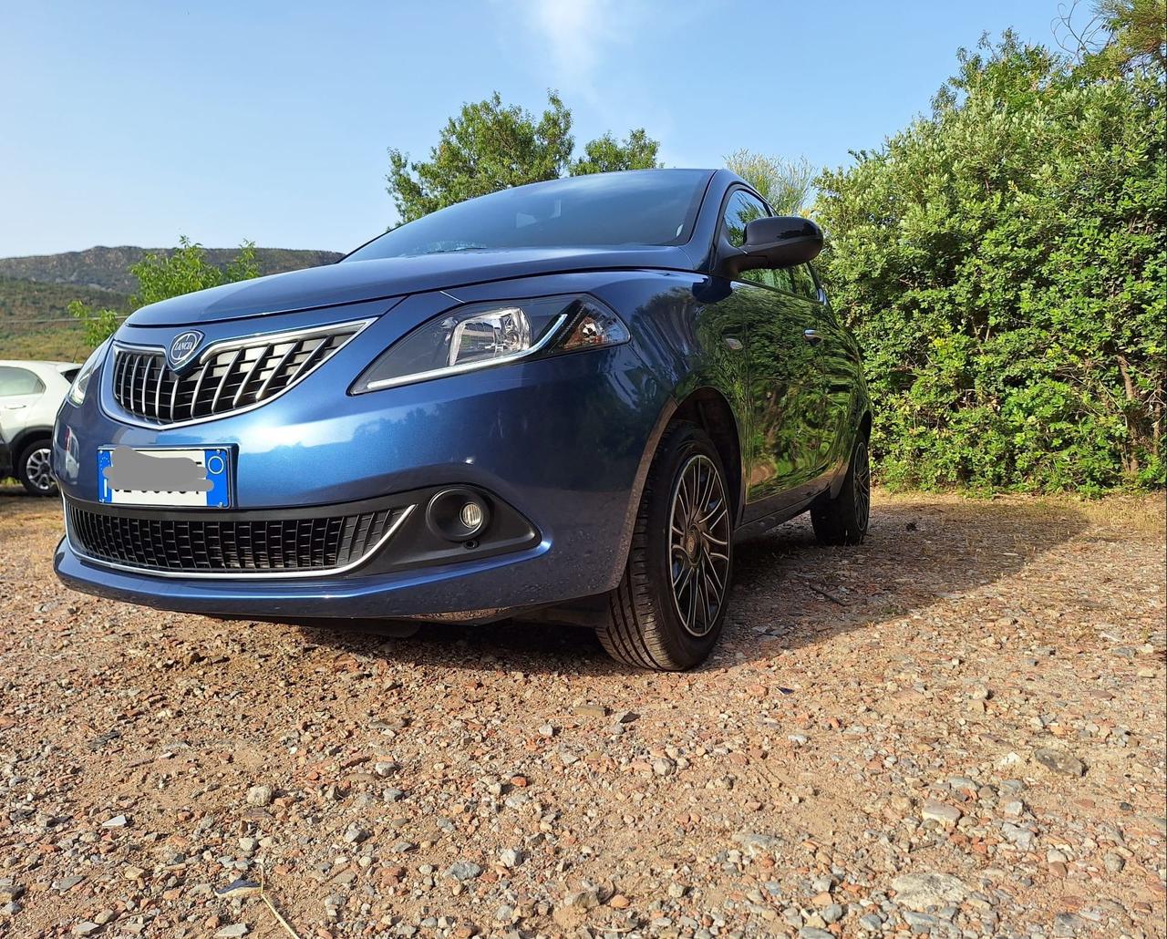 Lancia Ypsilon 1.0 FireFly 5 porte S&S Hybryd Gold