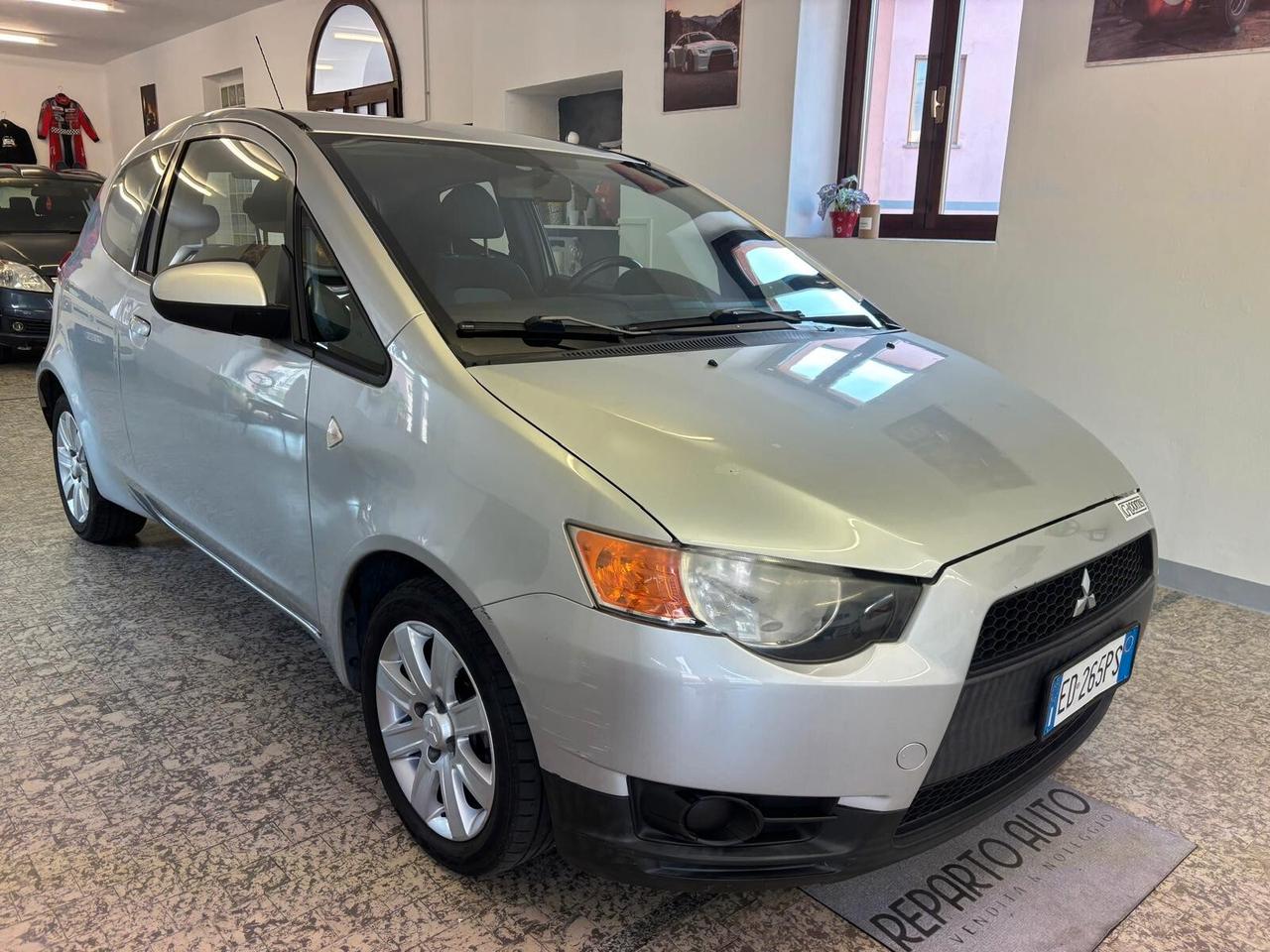 Mitsubishi Colt 1.1 12V 3p. Inform
