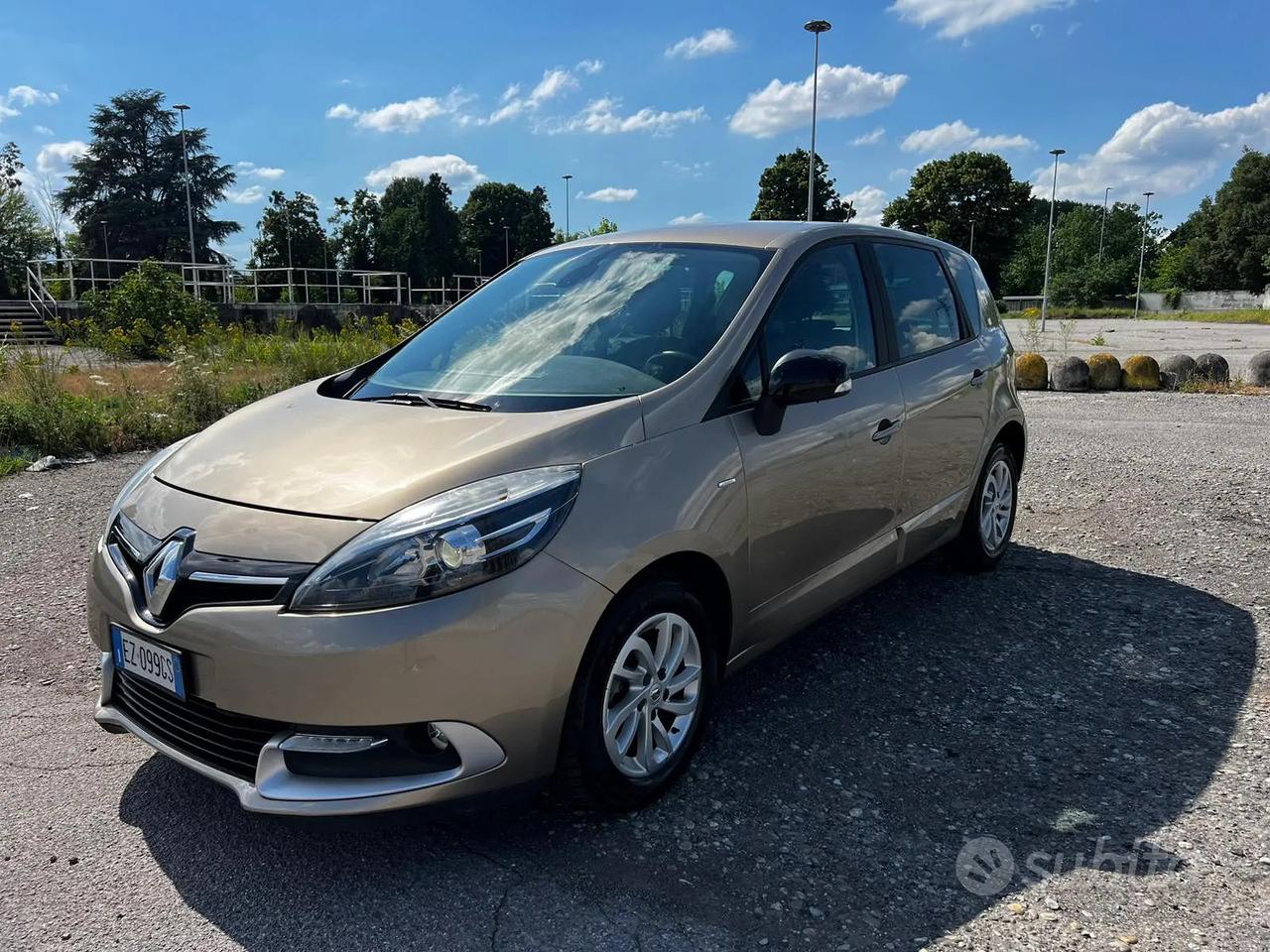 RENAULT SCENIC CAMBIO AUTOMATICO 12 MESI GARANZIA