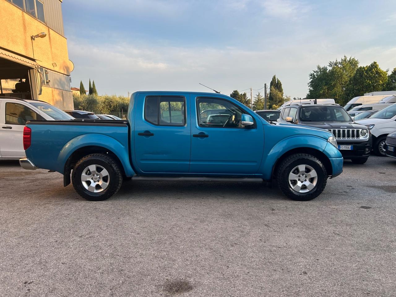 Nissan Navara 2.5 dCi 4 porte Doppia Cabina 4X4