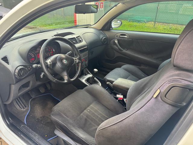 ALFA ROMEO 147 1.9 JTD (120) 3 porte Distinctive