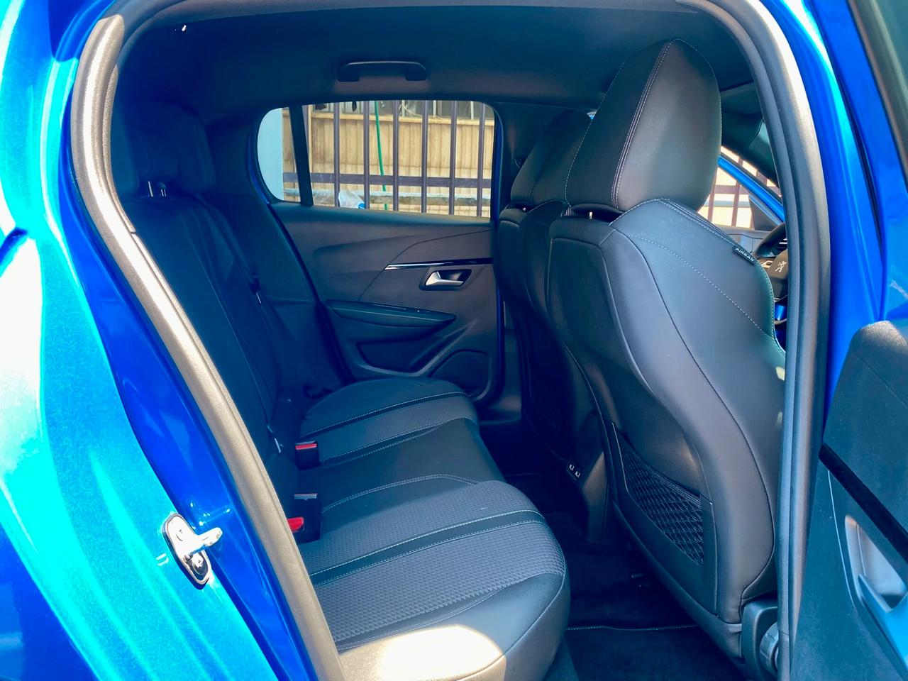 Peugeot 208 130-cv GT Pack AUTOMATICA -GARANZIA