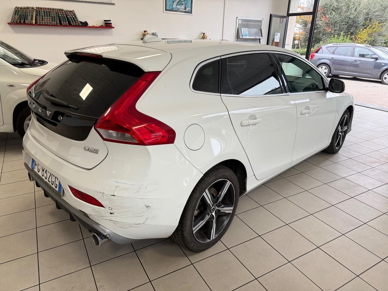 Volvo V40 D3 R-design Momentum