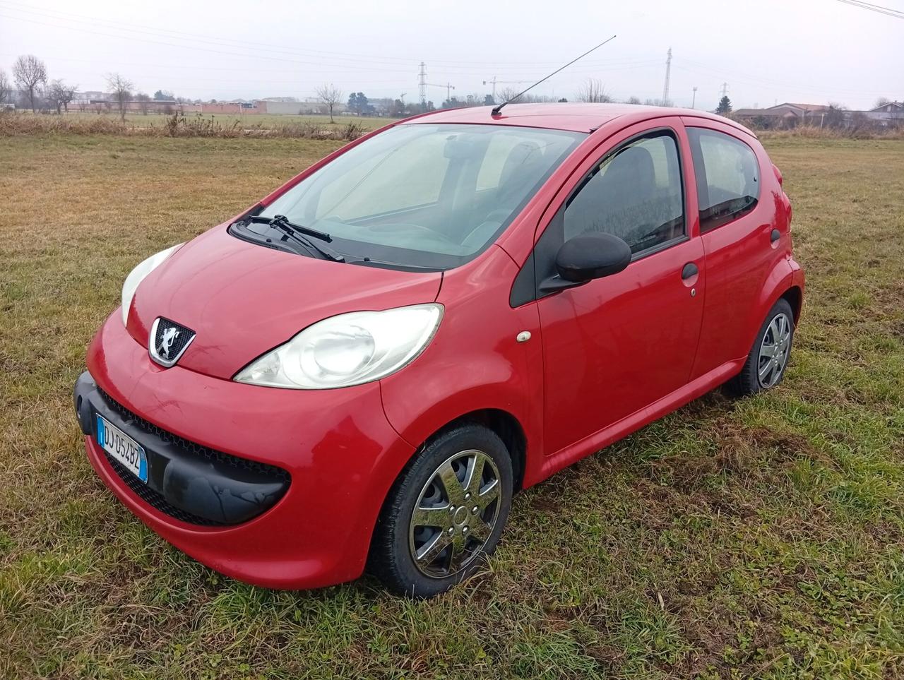 Peugeot 107 1.0 68CV 5 Porte 120.000km