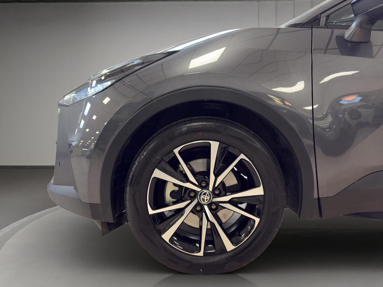 Toyota C-HR 2.0 phev Trend eco fwd e-cvt