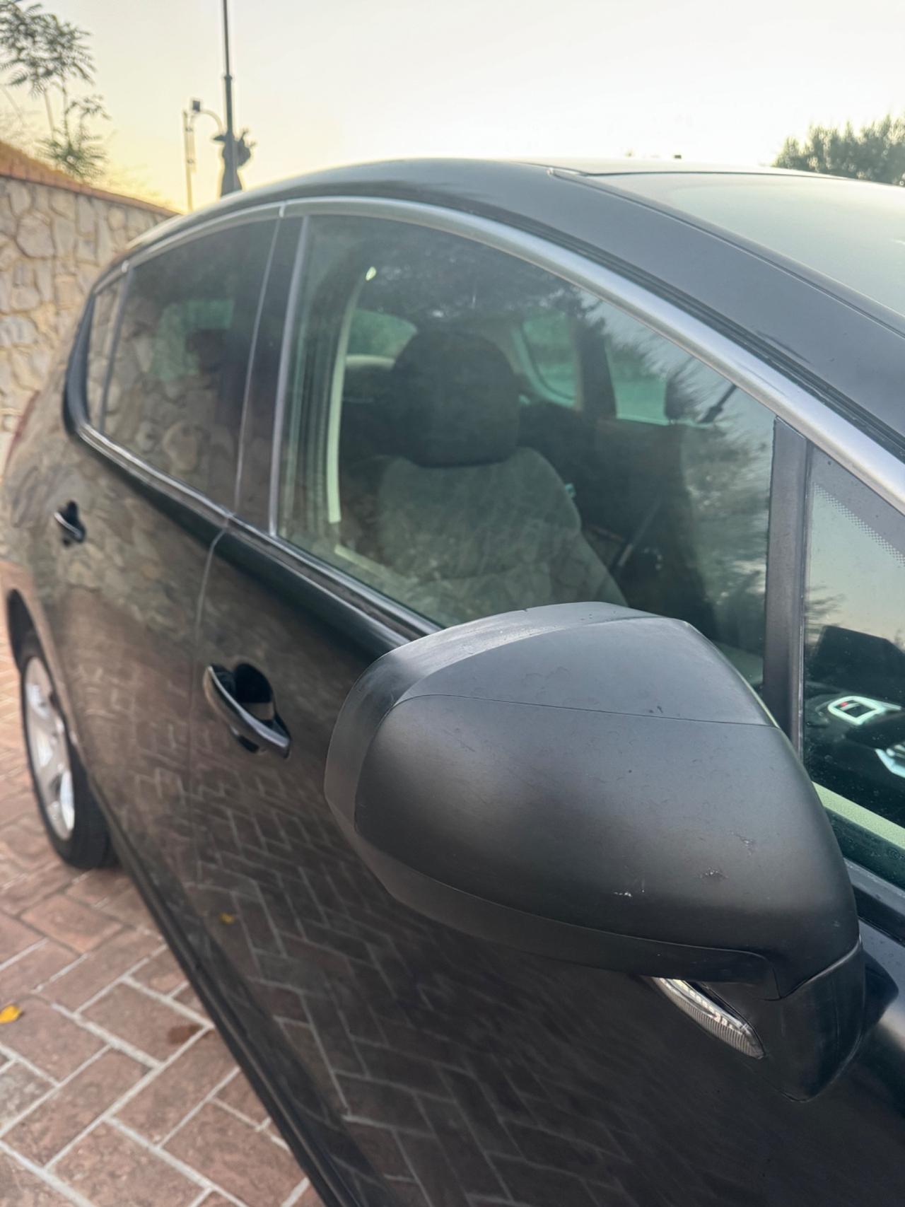 Peugeot 3008 1.6 HDi 109Cv 2010