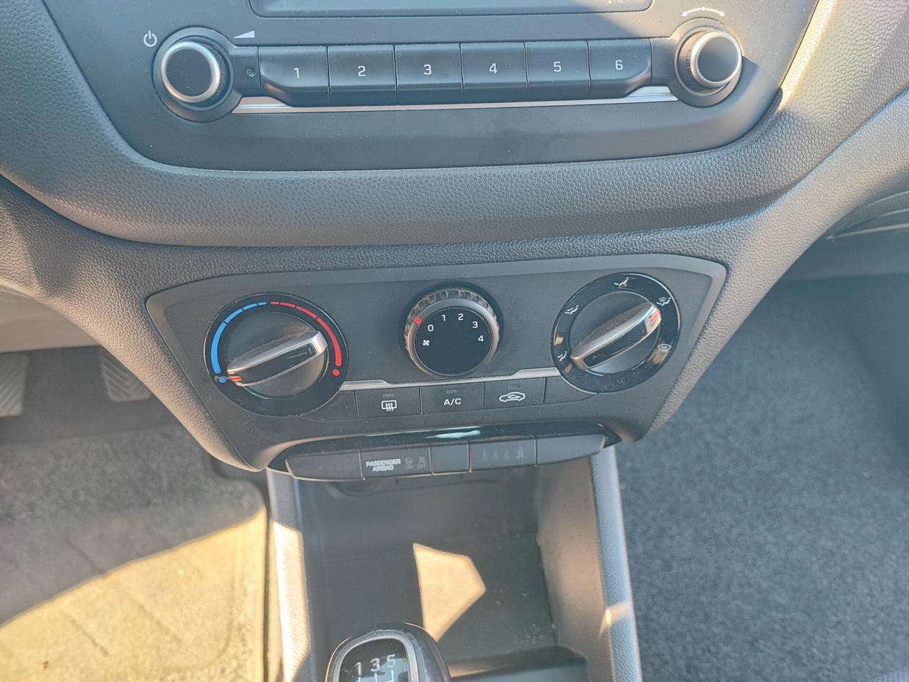 Hyundai i20 1.2 5 porte Connectline