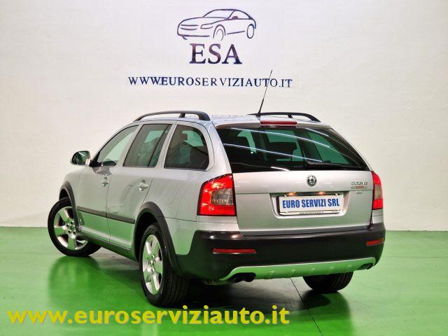 SKODA Octavia 1.8 TFSI 4x4 Wagon Scout