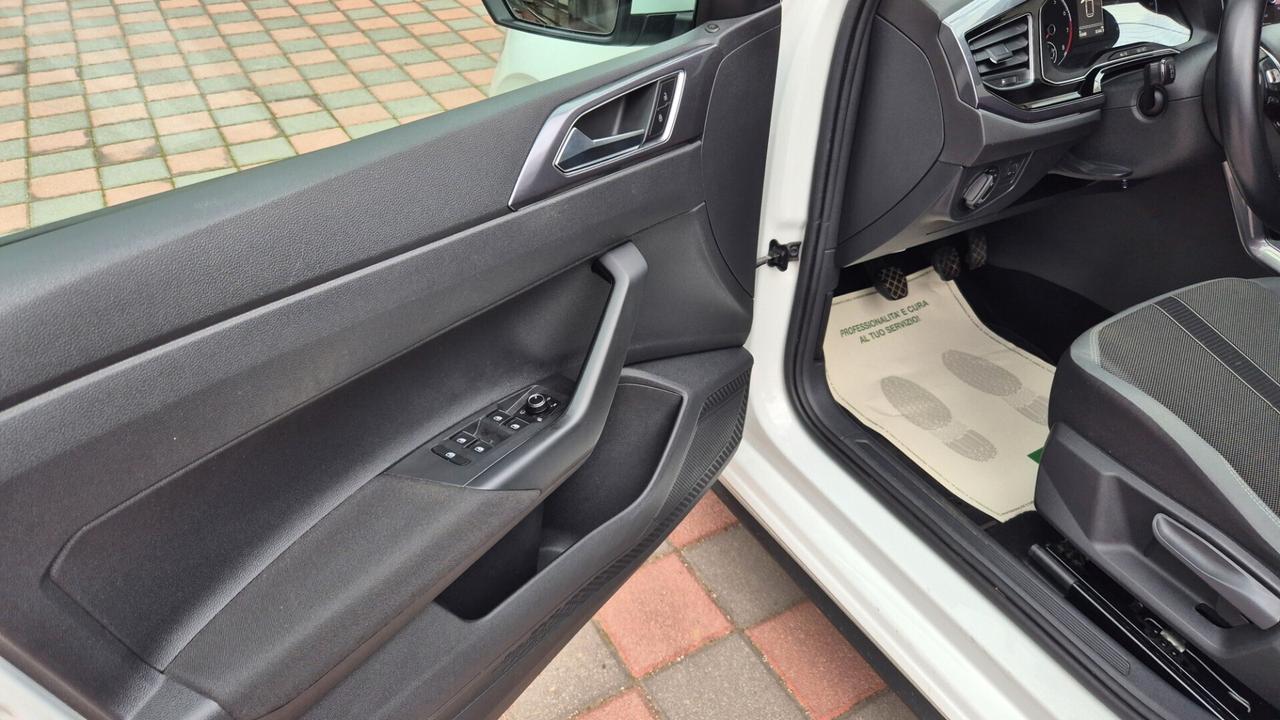 Volkswagen Polo 1.0 TGI 5p. BlueMotion R.Line esterno