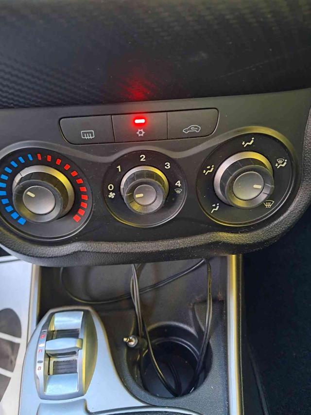 ALFA ROMEO MiTo 1.4 T 120 CV GPL Distinctive Sport Pack neopatent