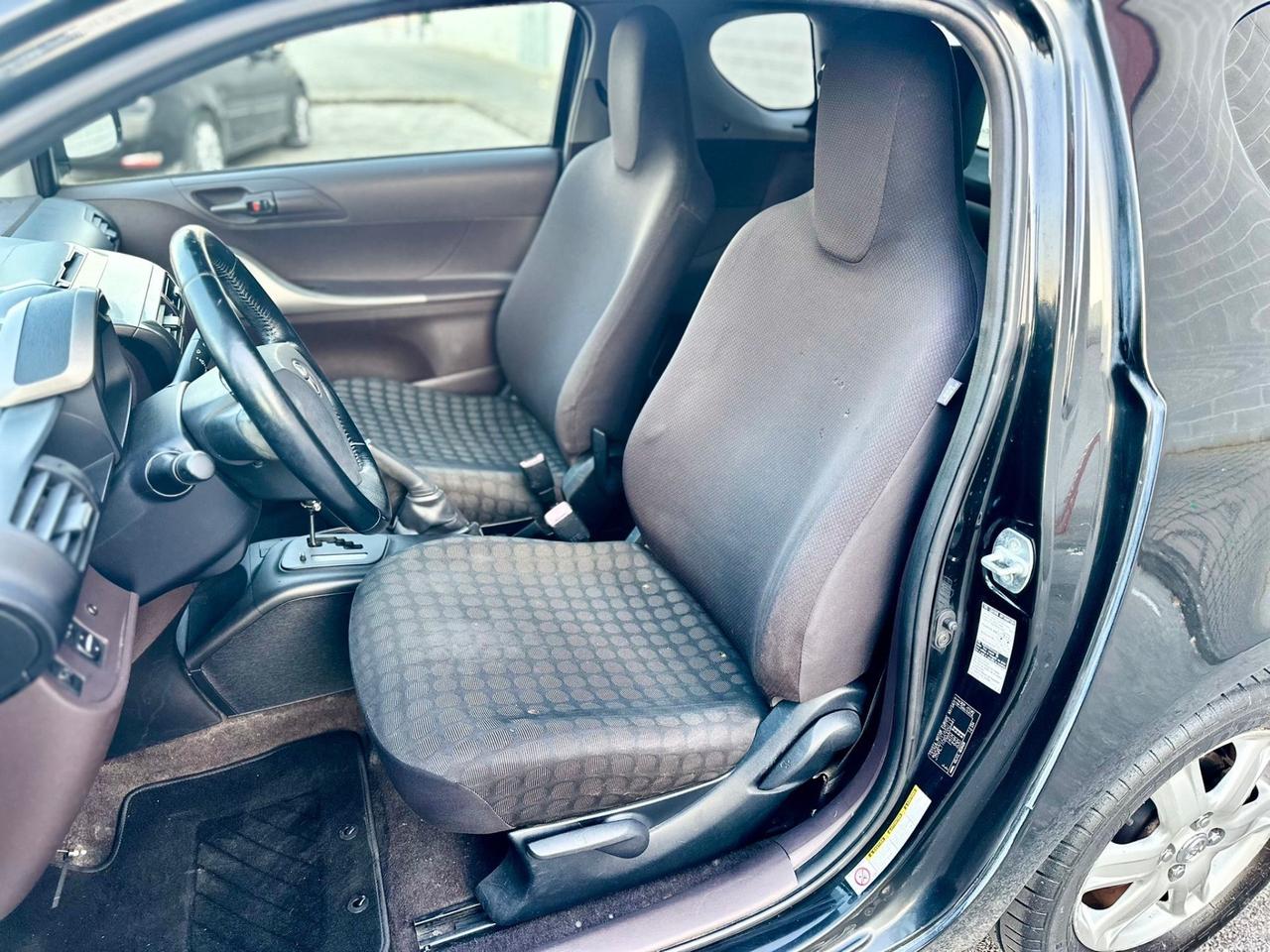 Toyota iQ 1.0 Sol