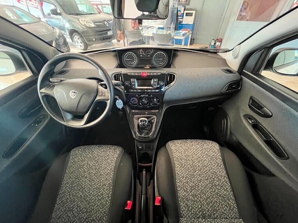 Lancia Ypsilon 0.9 YwinAir Metano Ecochic Elefantino 85 Cv 5p