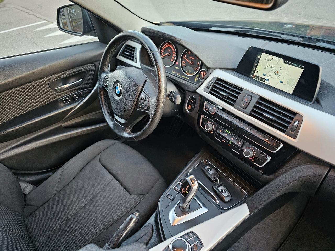 Bmw 316d 115cv Touring Sport*Aut*Navi*Bi-Xeno*Pdc*18*