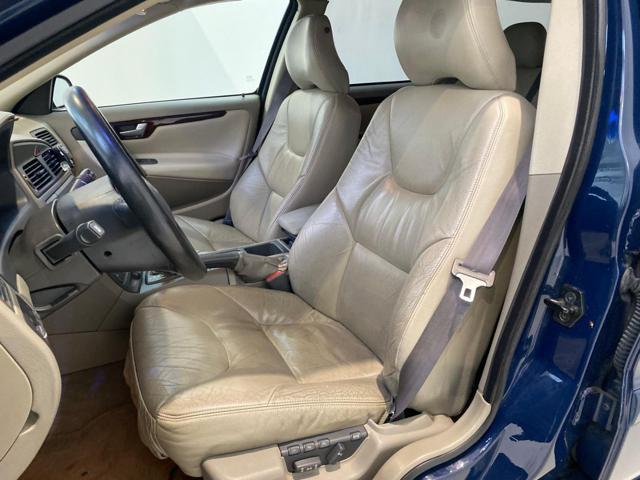 VOLVO V70 2.4i turbo 20V cat AWD T Optima