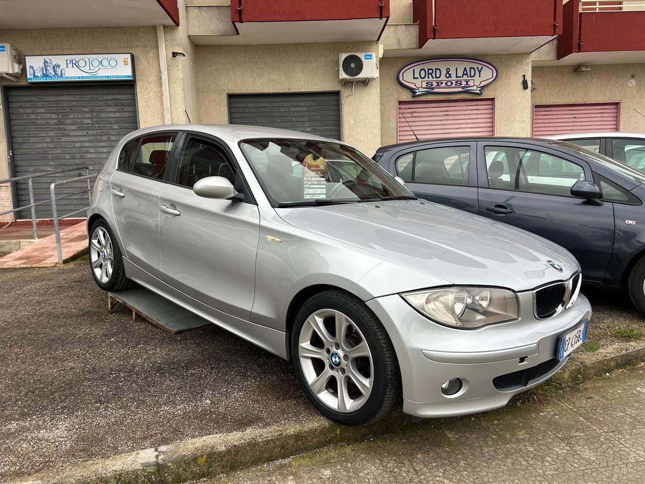 Bmw 120 120d cat 5 porte Attiva