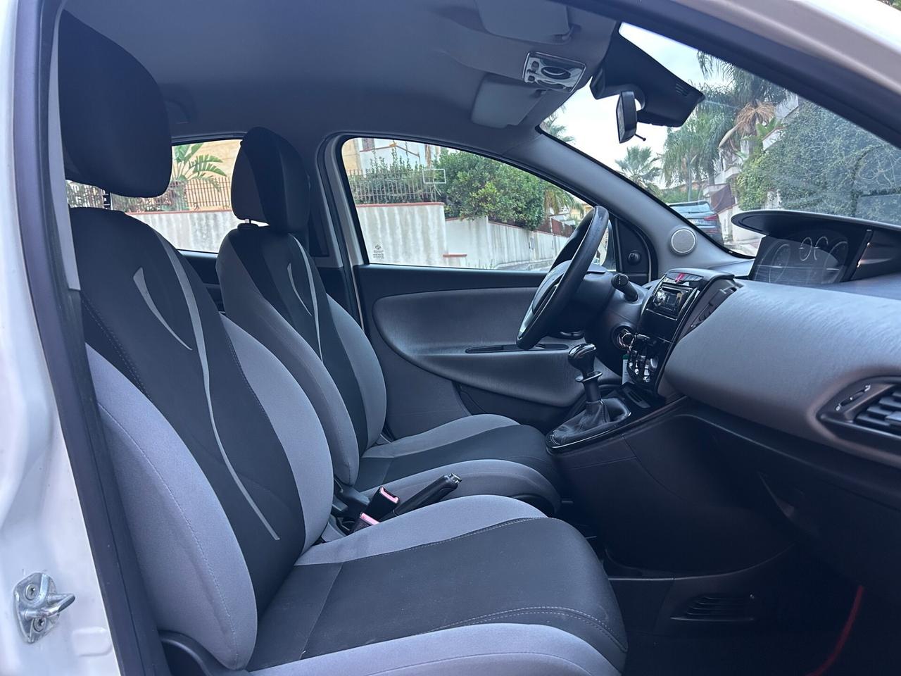 Lancia Ypsilon 1.2 benz ideale per neo patentati