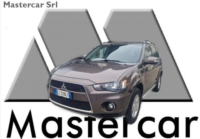 MITSUBISHI Outlander Outlander 2.2 di-d Intense tc-sst E5