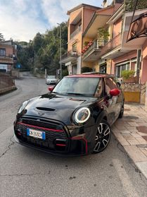Mini 2.0 John Cooper Works Pat Moss Edition auto, UNIPRO, SERVICE MINI, UNICA