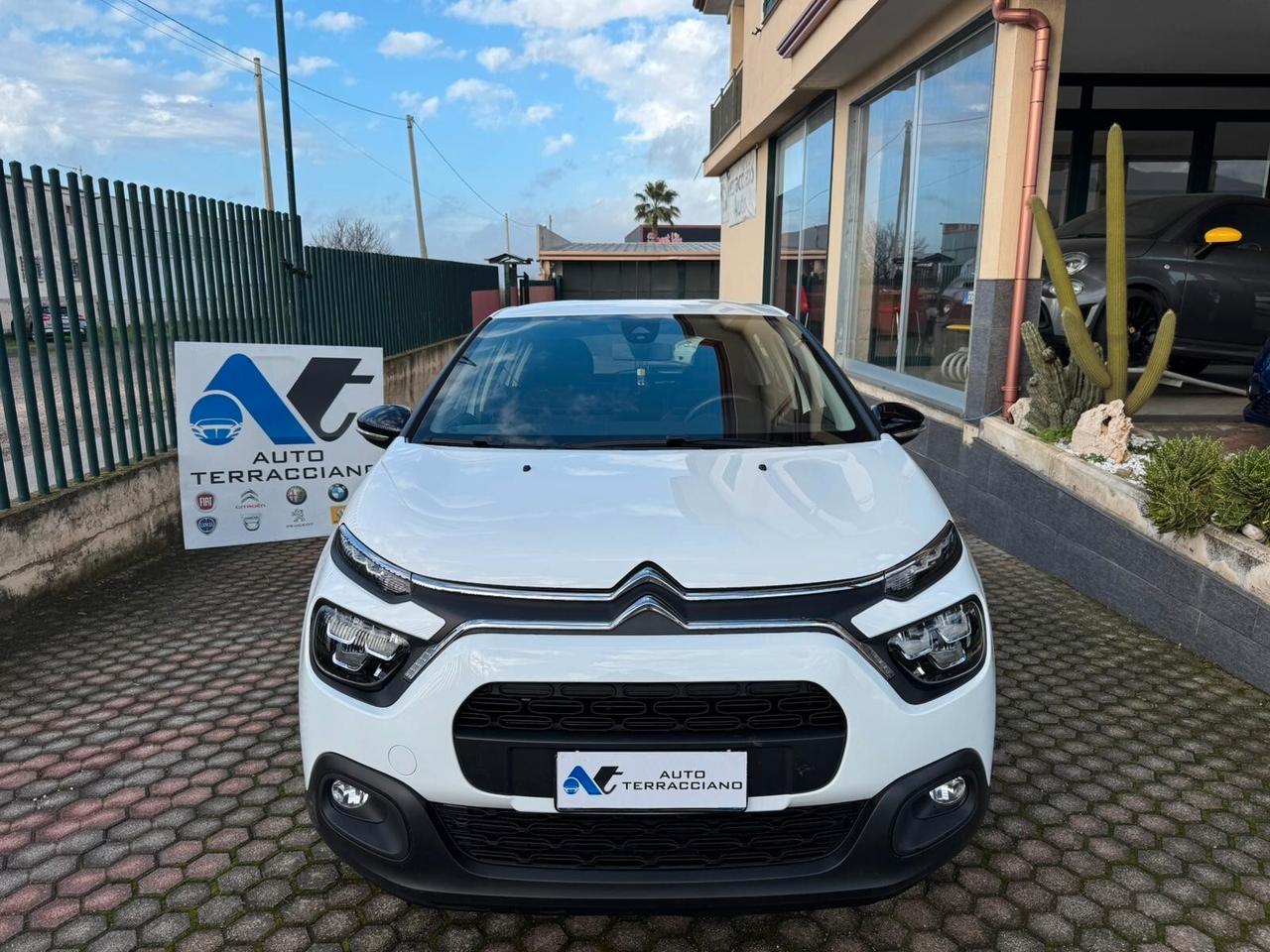 Citroen C3 1.2 pure-tech Feel my20 GPL casa