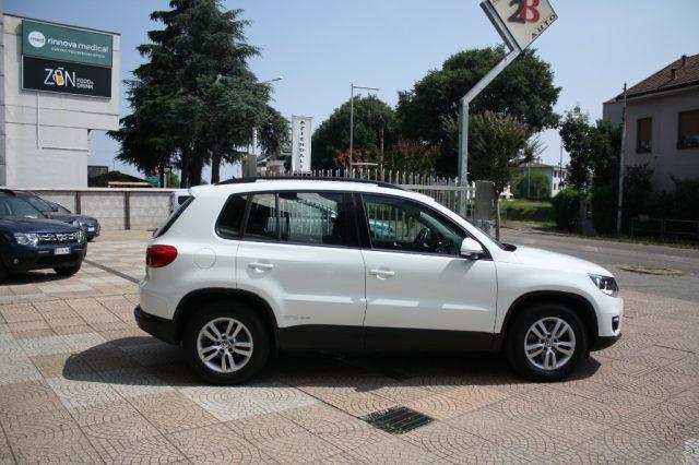 VOLKSWAGEN Tiguan 2.0 TDI 110 CV Cross BlueMotion Technology