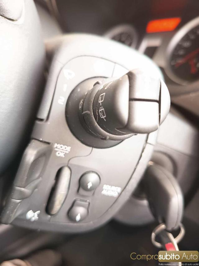 RENAULT Clio 1.2 16V GPL 20th Anniversario