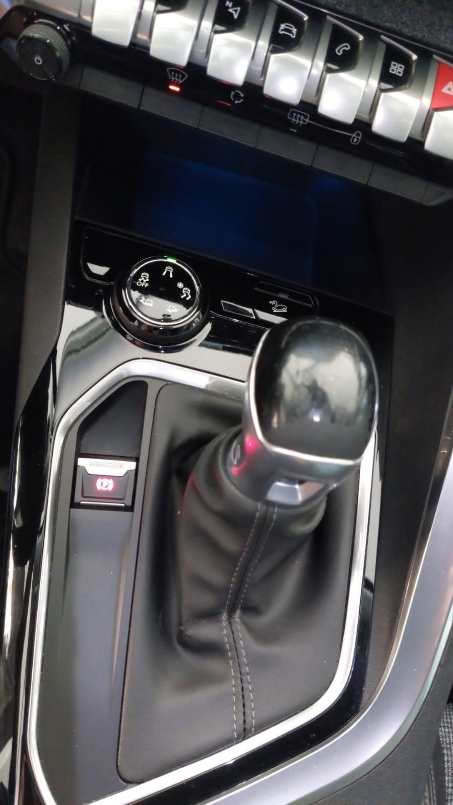 Peugeot 3008 BlueHDi 130 S&S GT Line accetto permute e finanziamenti