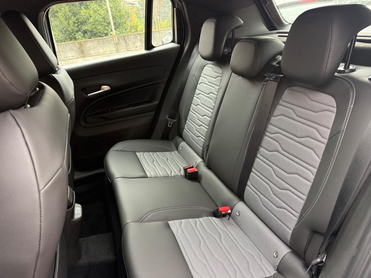 Jeep Avenger 1.2 Turbo 145 cv MHEV 4xe Upland